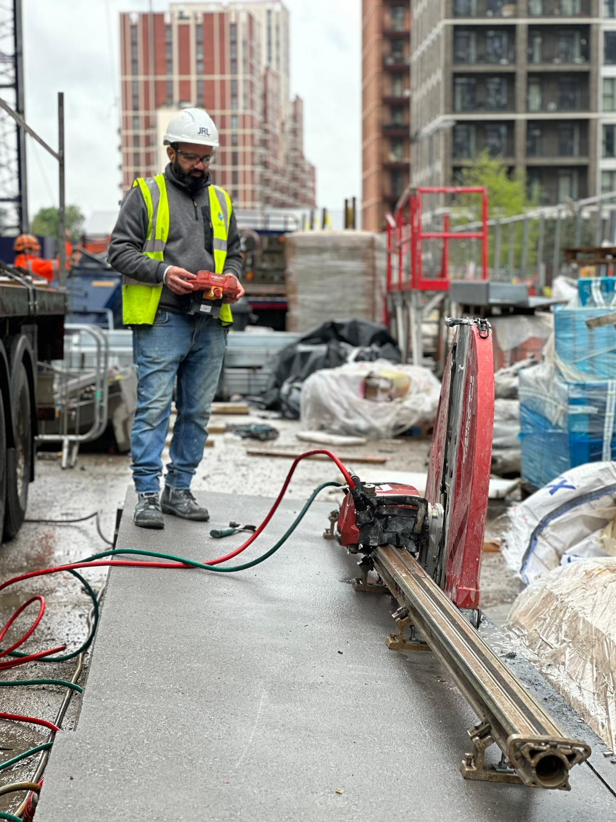 t line construction image (11)